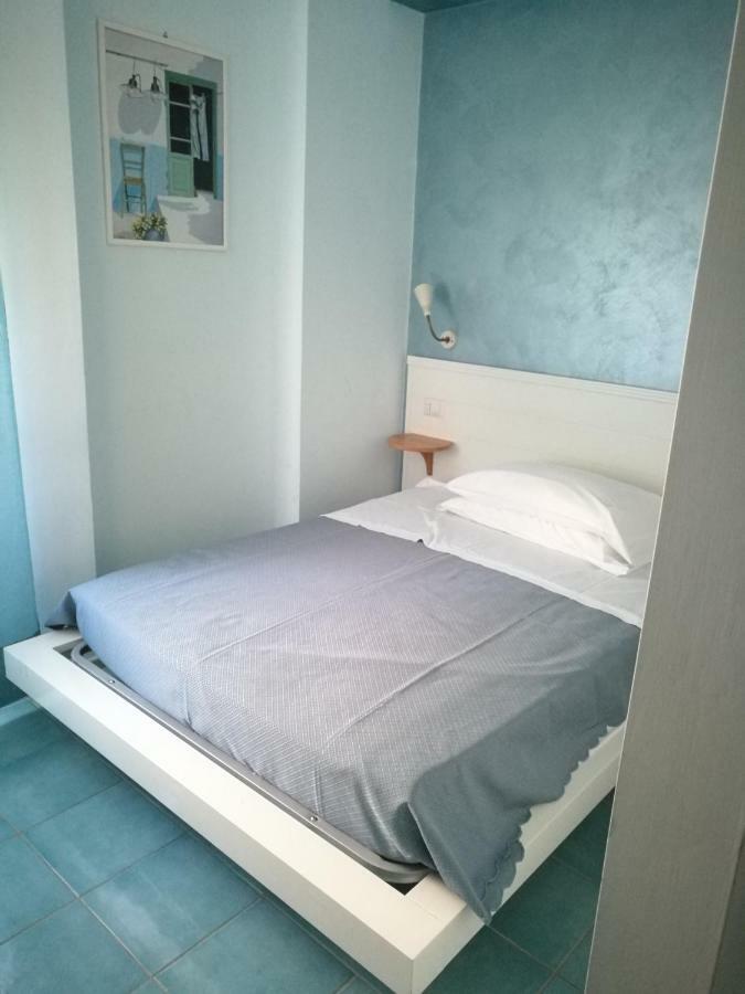 Triple Room,836054060:JPEG